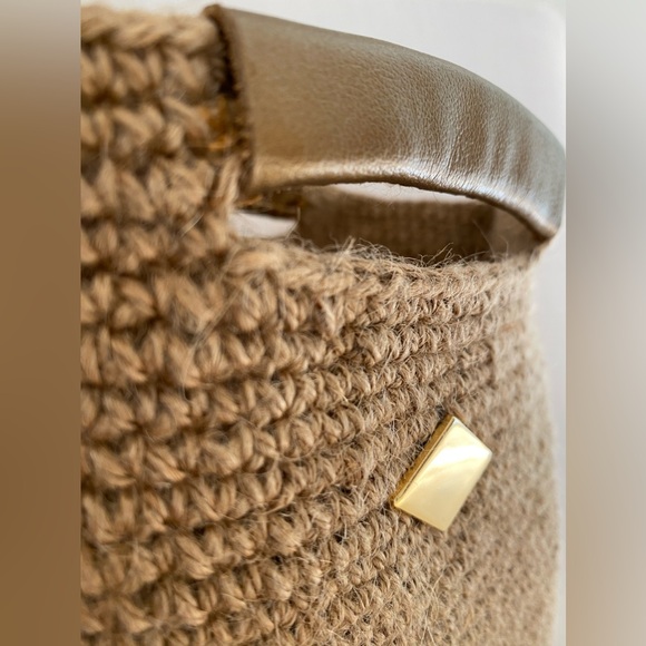 Handwoven Jute Bag with Leather Handle - Picture 2 of 4